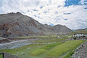 The road from Leh to Manali 